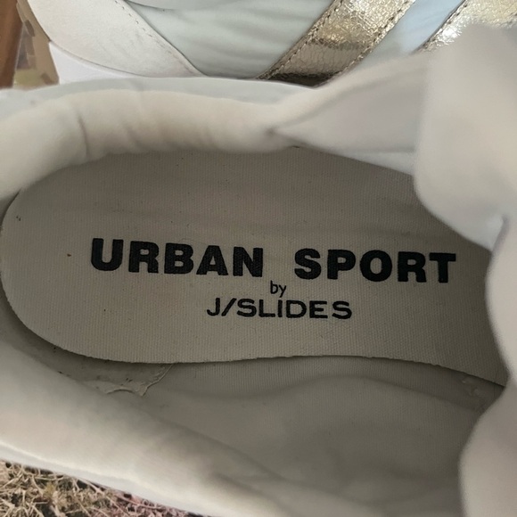 Women's White and Gold Sneakers by j/slides retail 150$ - Picture 7 of 9